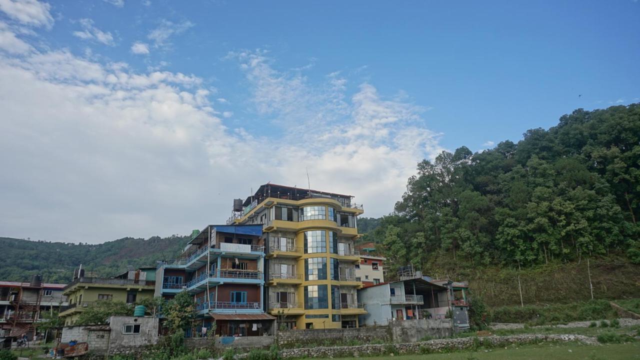 Tranquil Water Guest House Pokhara Eksteriør billede
